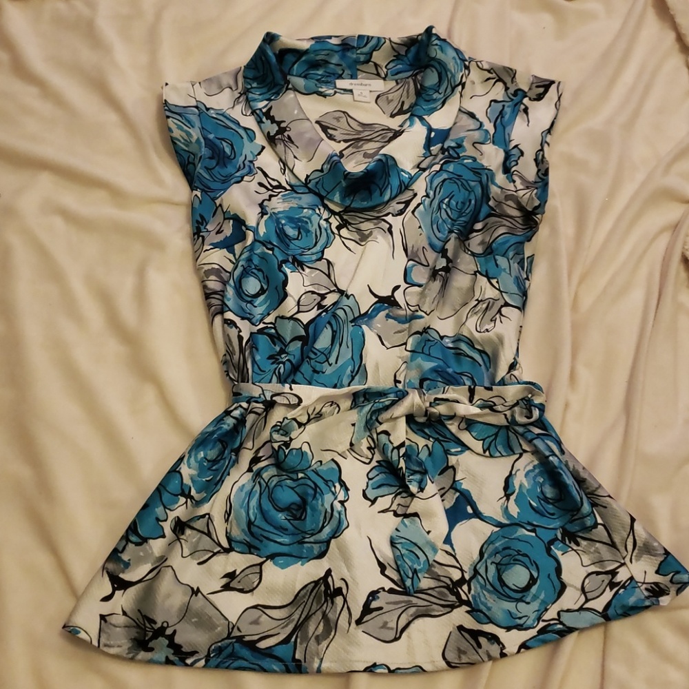 Floral cap sleeve blouse